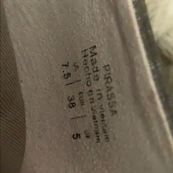 7.5 Silver Kelly & Katie Parissa Flats - Picture 3 of 5